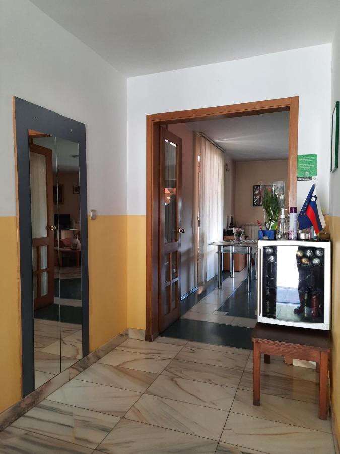 Rooms Cehovin Postojna Luaran gambar