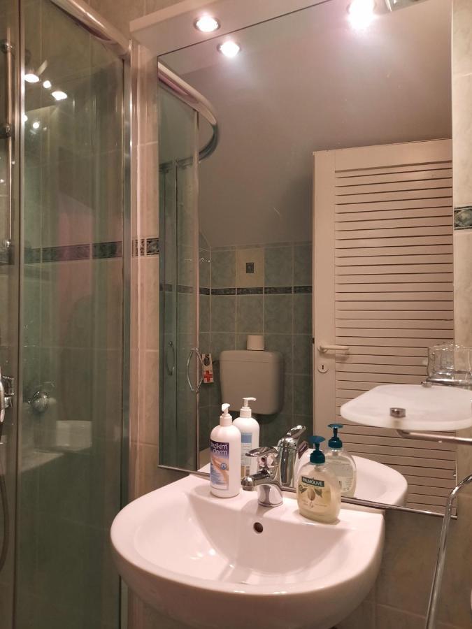 Rooms Cehovin Postojna Luaran gambar