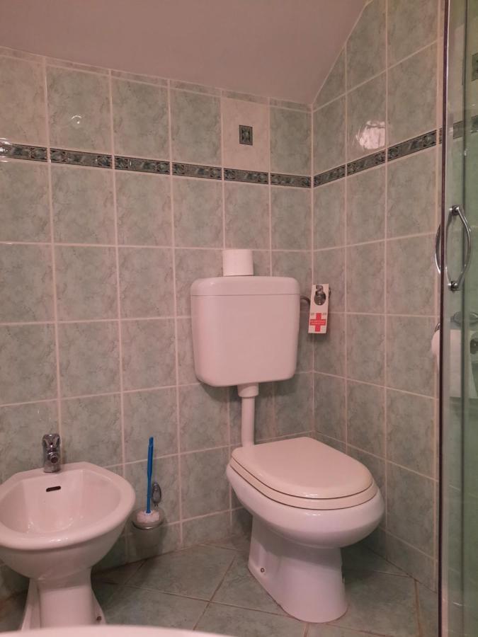 Rooms Cehovin Postojna Luaran gambar
